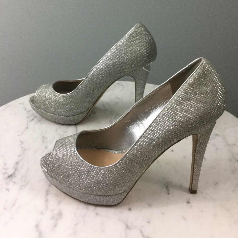 ALDO Raeann Metallic Silver Peeptoe Platform Heels Size 7.5 - Picture 6 of 8